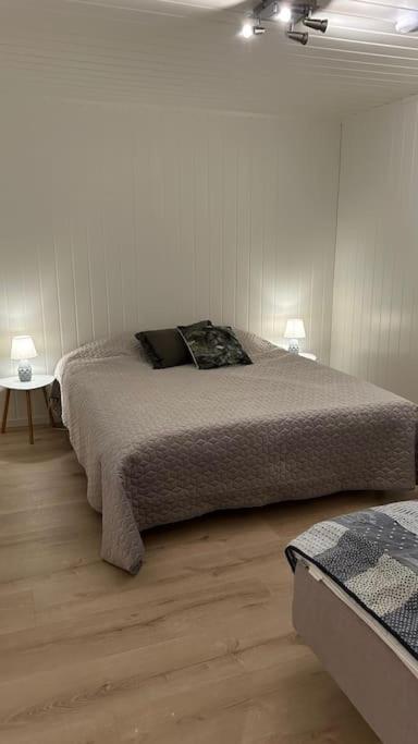 Mountainside Lodge - Breivikeidet Тромсьо Екстериор снимка