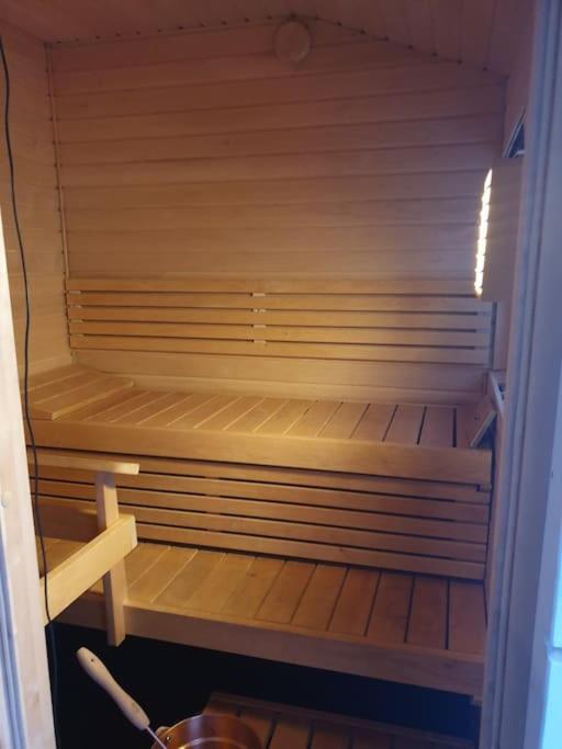 Mountainside Lodge - Breivikeidet Тромсьо Екстериор снимка